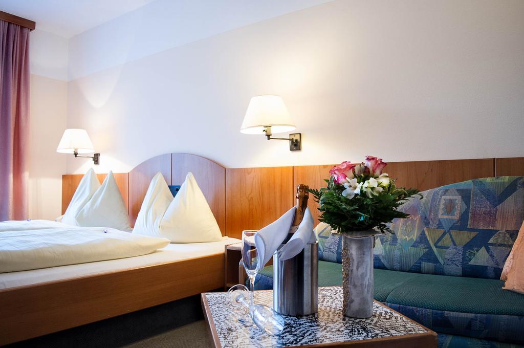 Hotel Edlingerwirt - Sauna & Golfsimulator Inklusive 斯皮特安德劳 外观 照片